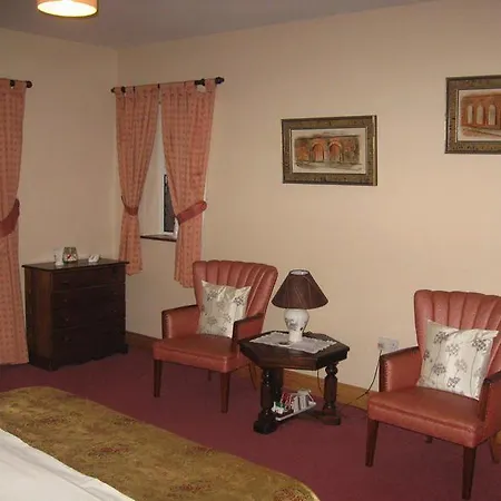 Headley Court 4* Shannon