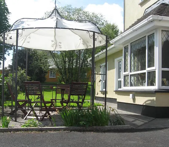 Couette-café Headley Court 4*