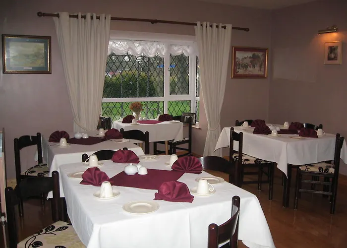 Couette-café Headley Court 4*