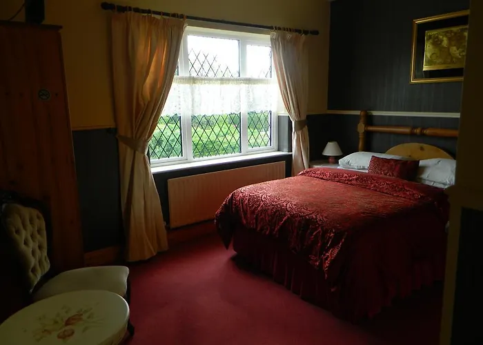 Headley Court B&B 섀넌