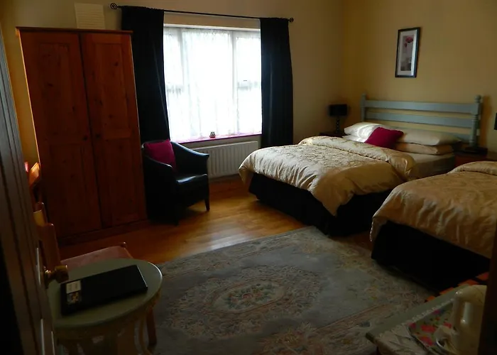 Headley Court Couette-café 4*