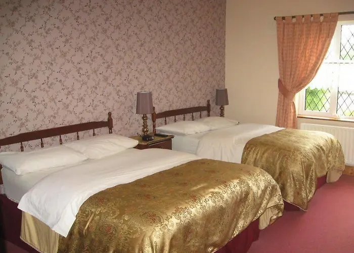 Headley Court Shannon